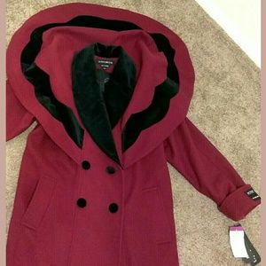 Vtg Wool Velvet Scalloped Burgundy Cape Coat
